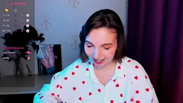 KindHazelHere  online show from 30, 10, 2025