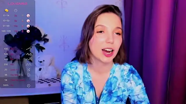 KindHazelHere  online show from 5, 1, 2026