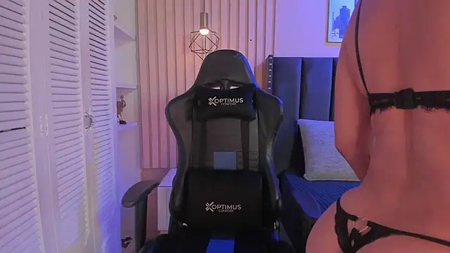 ashlye miller  online show from 18, 9, 2025