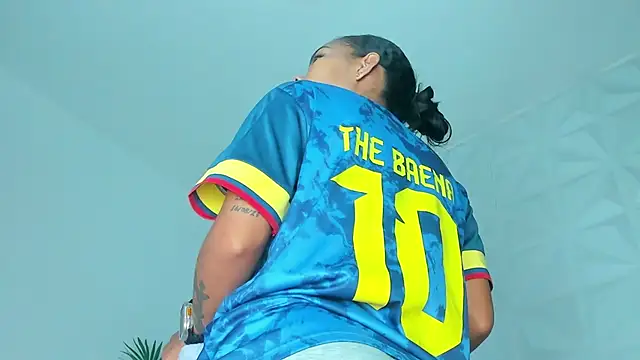 Hellen Sky online show from 19, 11, 2025