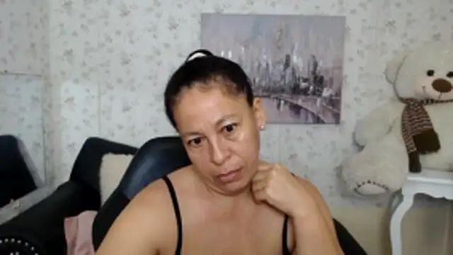 mature martina online show from 26, 5, 2026
