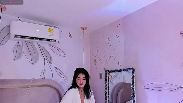 Snapshot of JESYSOZ23_ chatting on 6, 1, 2025 JESYSOZ23 online show from 6, 1, 2025
