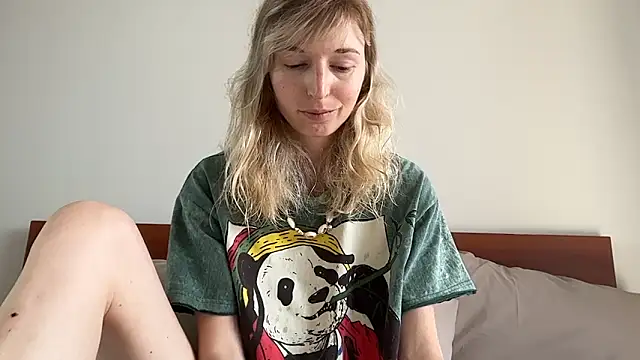 ivankai  online show from 23, 2, 2026