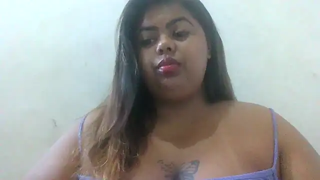 Snapshot of biancabombombbw chatting on 6, 1, 2025 biancabombombbw online show from 6, 1, 2025