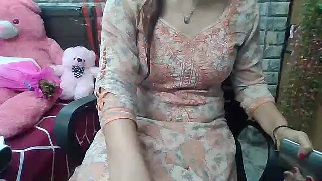 Sexy iknoor online show from 16, 2, 2025