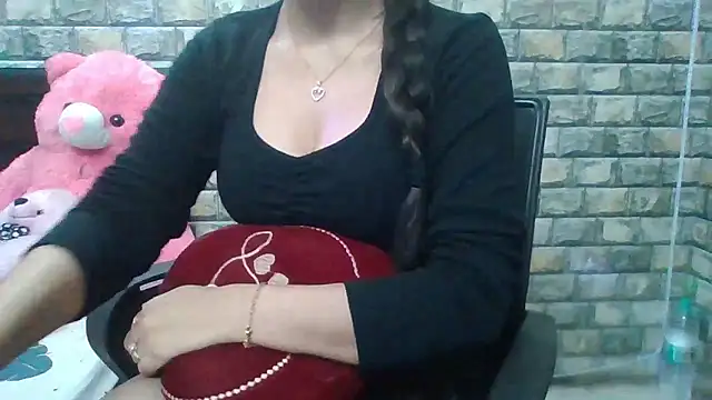 Sexy iknoor online show from 7, 1, 2026