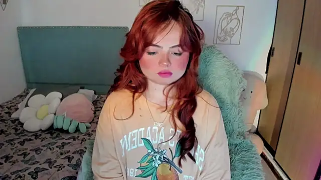 Snapshot of damn_that_booty chatting on 21, 11, 2025 damn that booty online show from 21, 11, 2025