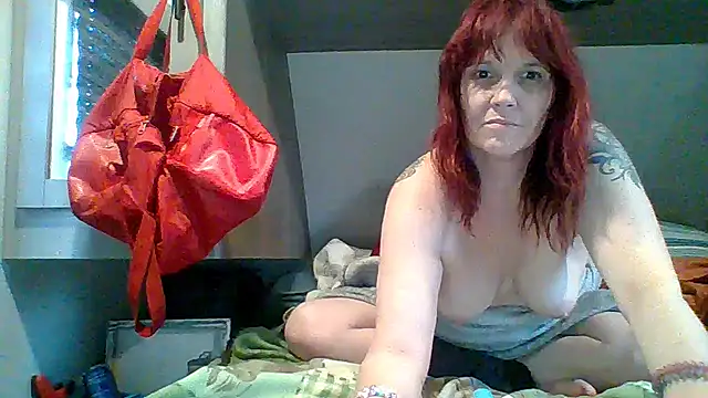 Snapshot of spundarella420 chatting on 10, 1, 2025 spundarella420 online show from 10, 1, 2025