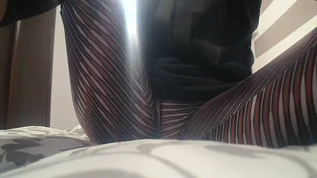 Snapshot of Web_Lady chatting on 12, 10, 2025 Web Lady online show from 12, 10, 2025