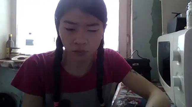 CarlyJoy online show from 19, 2, 2025