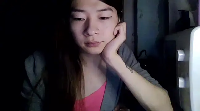 CarlyJoy online show from 6, 3, 2025