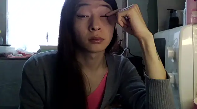 CarlyJoy online show from 8, 3, 2025