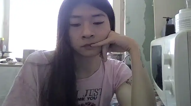 CarlyJoy online show from 15, 3, 2025