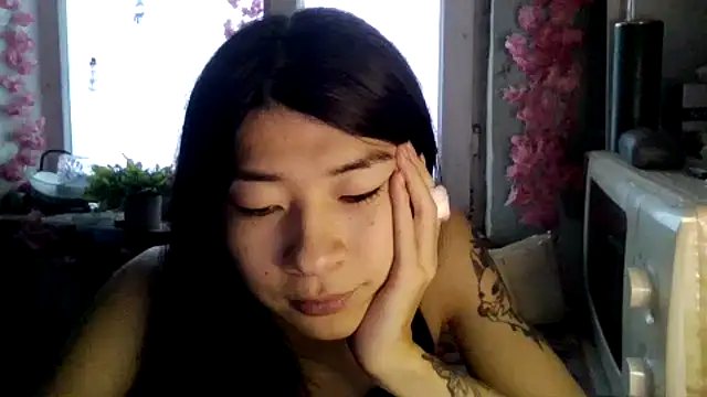 CarlyJoy online show from 7, 1, 2026