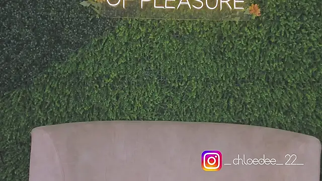 chloe d online show from 20, 10, 2025