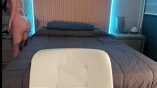 Snapshot of Shinny_Day chatting on 7, 12, 2024 Shinny Day online show from 7, 12, 2024