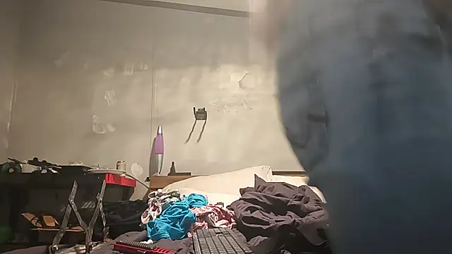 Bi curious86 online show from 9, 11, 2025