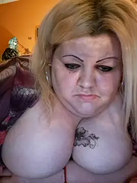 Snapshot of ducicsajsziii chatting on 12, 12, 2024 ducicsajsziii online show from 12, 12, 2024