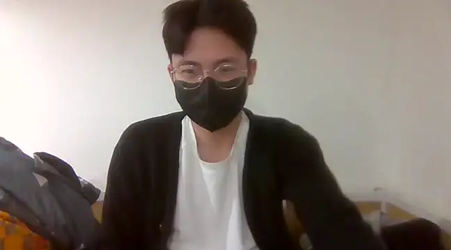 Gwencloudy online show from 4, 2, 2025