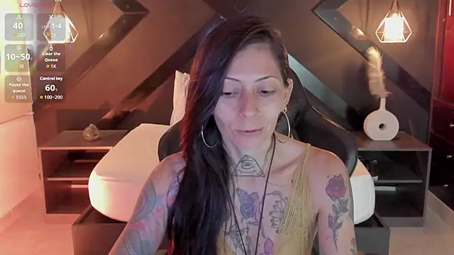 dark gotica online show from 17, 4, 2026