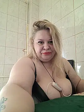 AriannaMilf online show from 7, 3, 2025