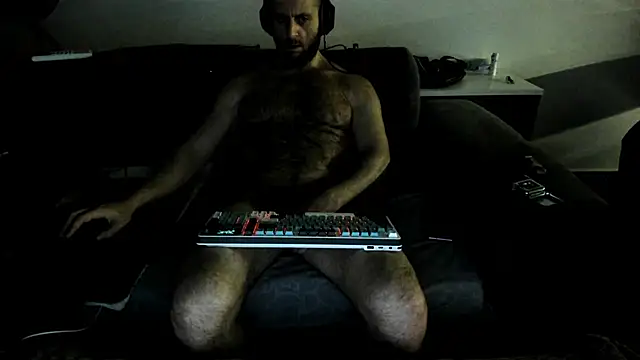 Hugealphabeast online show from 30, 11, 2025