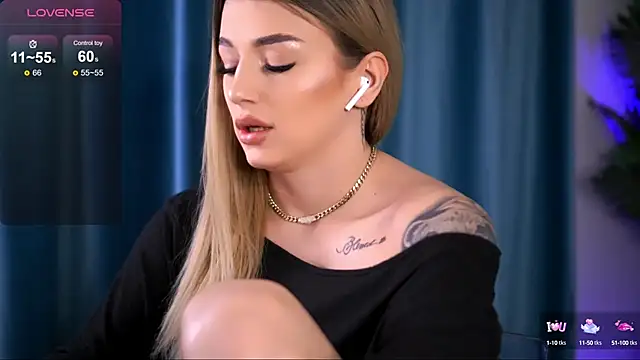 AishaCarter online show from 20, 2, 2025