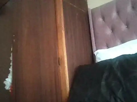 Snapshot of ShooingBunch chatting on 6, 10, 2025 ShooingBunch online show from 6, 10, 2025