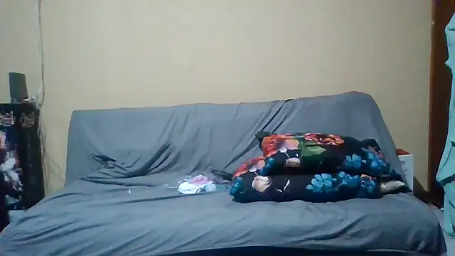 Snapshot of ShooingBunch chatting on 5, 11, 2025 ShooingBunch online show from 5, 11, 2025