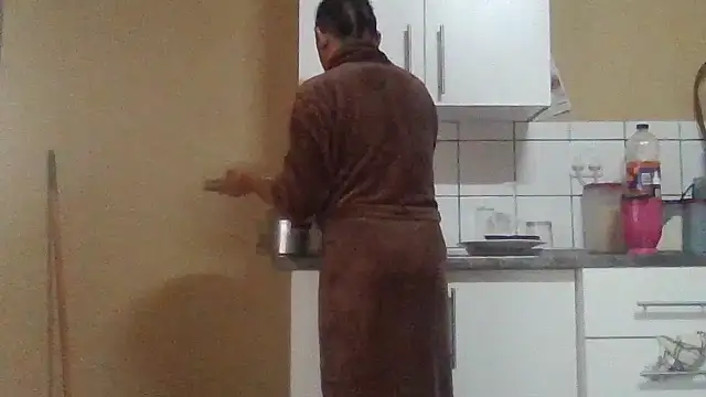 Snapshot of ShooingBunch chatting on 17, 12, 2025 ShooingBunch online show from 17, 12, 2025