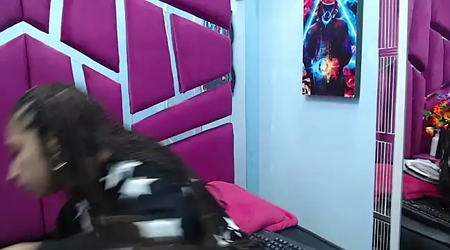 TeennNaugthy18 online show from 29, 12, 2024