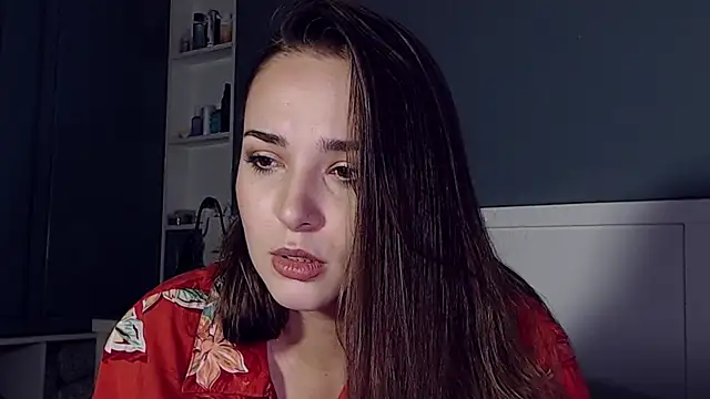 Snapshot of MeIisaLove chatting on 3, 12, 2024 MeIisaLove online show from 3, 12, 2024