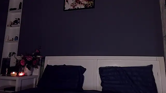 Snapshot of MeIisaLove chatting on 12, 12, 2024 MeIisaLove online show from 12, 12, 2024