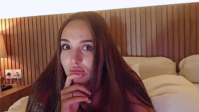 Snapshot of MeIisaLove chatting on 26, 12, 2024 MeIisaLove online show from 26, 12, 2024