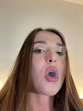 Snapshot of MeIisaLove chatting on 30, 12, 2024 MeIisaLove online show from 30, 12, 2024