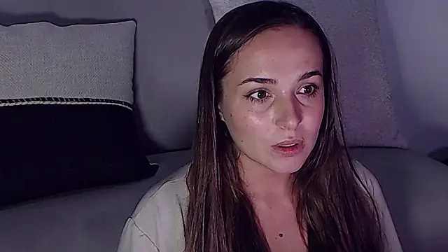 Snapshot of MeIisaLove chatting on 1, 2, 2025 MeIisaLove online show from 1, 2, 2025