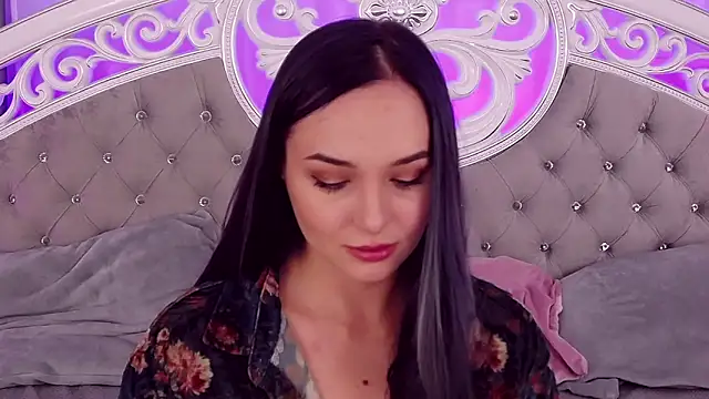 Snapshot of MeIisaLove chatting on 6, 3, 2025 MeIisaLove online show from 6, 3, 2025