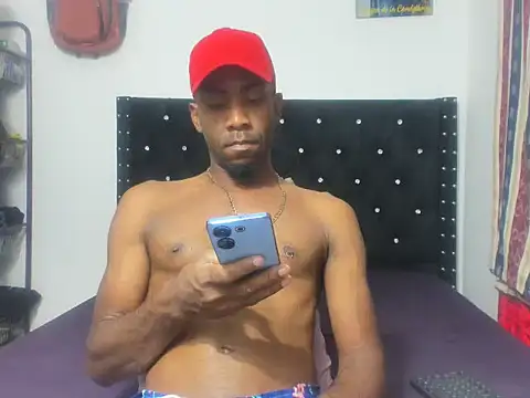 Snapshot of x_Jeiron_20BigCock_x chatting on 19, 3, 2025 x Jeiron 20BigCock x online show from 19, 3, 2025