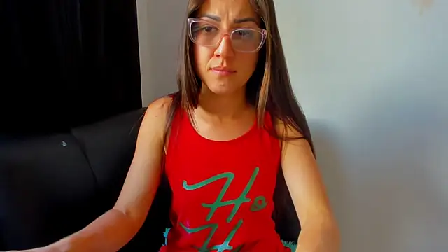 Snapshot of squirttati33 chatting on 6, 12, 2024 squirttati33 online show from 6, 12, 2024