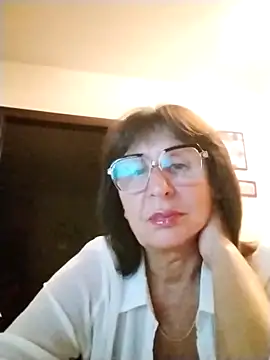 AlbinaXPretty online show from 11, 9, 2025