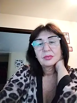 AlbinaXPretty online show from 4, 10, 2025