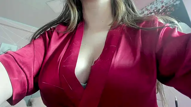 dolly zoe online show from 4, 1, 2025