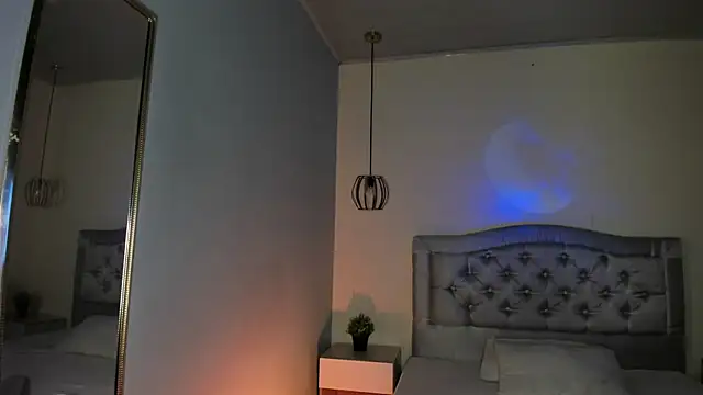 ayshel   online show from 7, 1, 2026