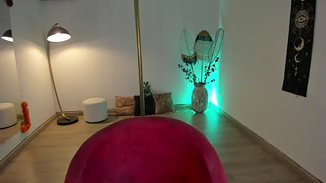 Kat Art online show from 24, 12, 2024