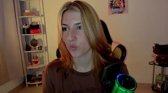 Dakotaa  online show from 2, 2, 2025