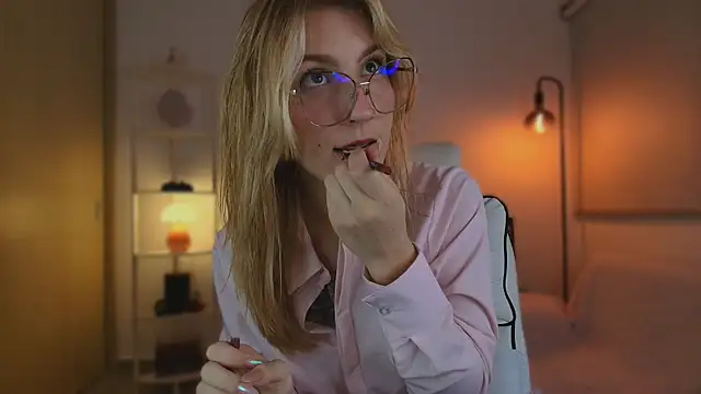 Dakotaa  online show from 20, 10, 2025