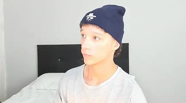 Snapshot of angelcortes chatting on 7, 3, 2025 angelcortes online show from 7, 3, 2025