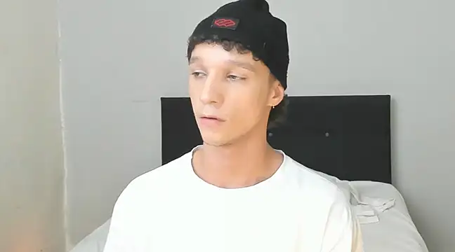 Snapshot of angelcortes chatting on 13, 3, 2025 angelcortes online show from 13, 3, 2025