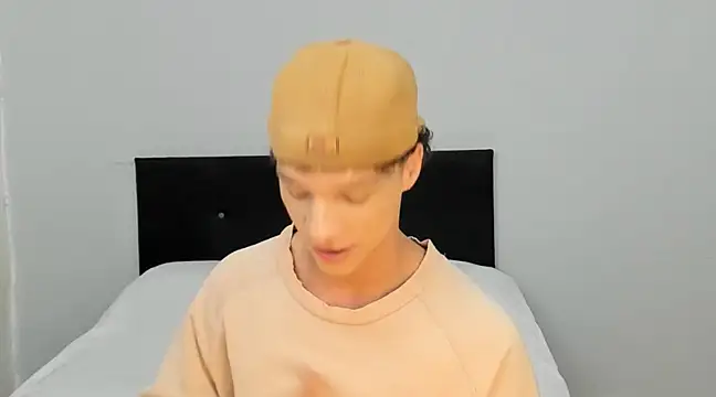 angelcortes online show from 15, 3, 2025