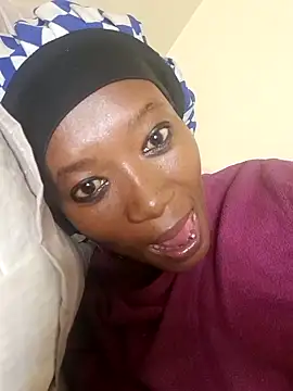 Snapshot of NikkiDickSavage chatting on 22, 3, 2025 NikkiDickSavage online show from 22, 3, 2025